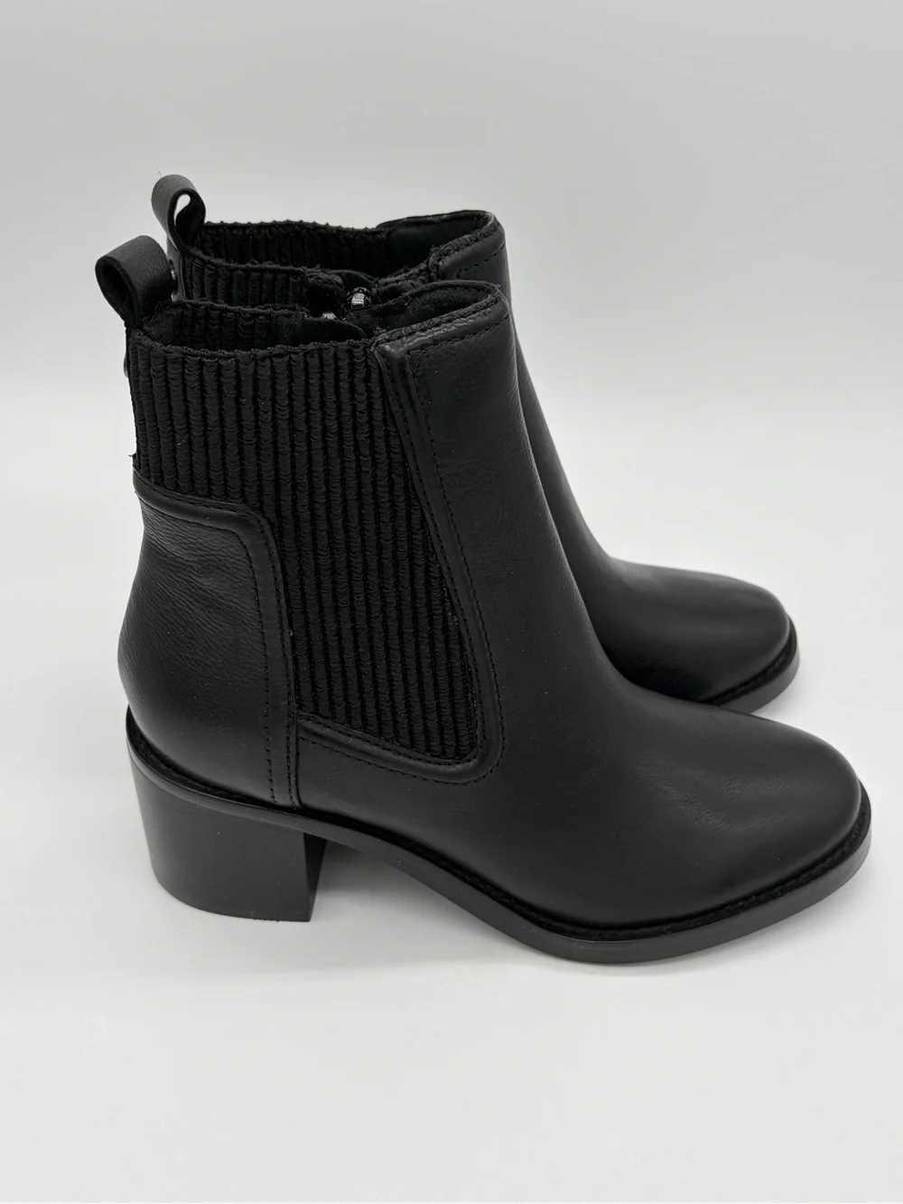 Easy Spirit Black Chelsea-Style Ankle Boots